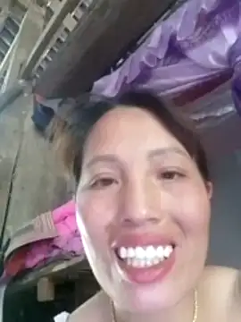 Gummiesu online show from 04.10.26