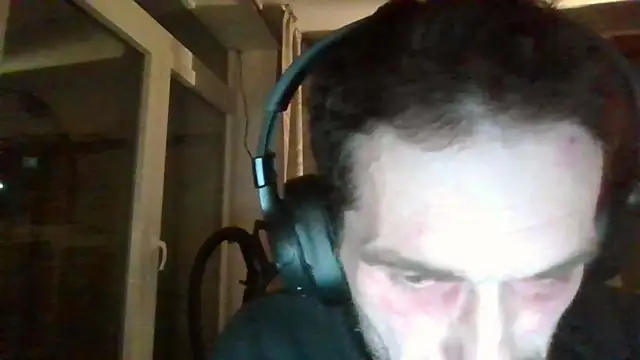 Snapshot of BlnAktivGay chatting on 02.04.26 BlnAktivGay online show from 02.04.26