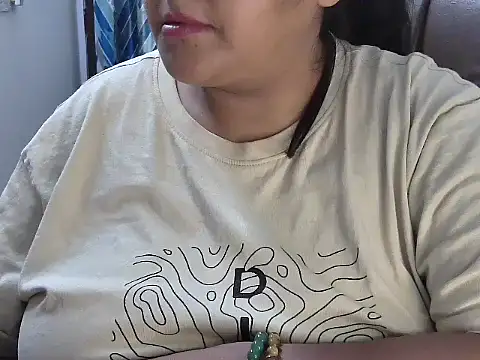 Snapshot of GaggingGirl_ chatting on 06.22.26 GaggingGirl online show from 06.22.26