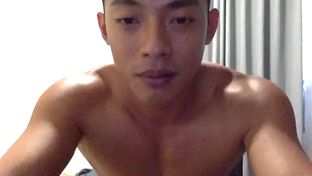 Yooo17 online show from 04.23.26