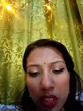 Snapshot of Maliha_Chowdhury chatting on 03.10.26 Maliha Chowdhury online show from 03.10.26