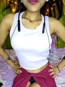 Snapshot of Maliha_Chowdhury chatting on 04.13.26 Maliha Chowdhury online show from 04.13.26