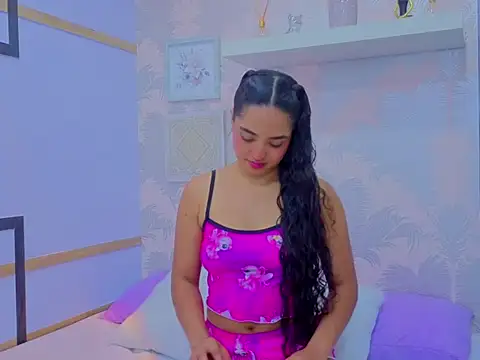 Emma Thompssonn online show from 03.03.26