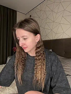 Dream Woman4U online show from 04.13.26