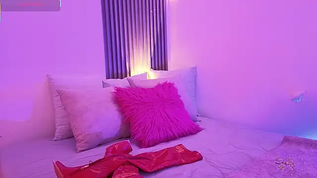 fransheskarossi online show from 03.11.26