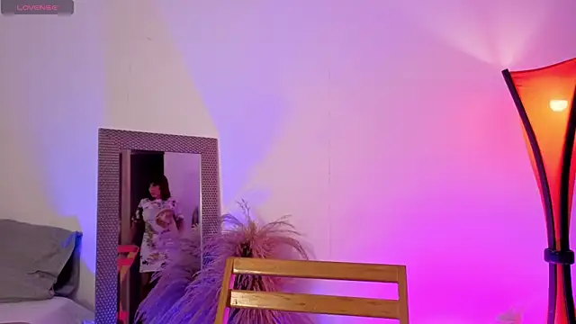 fransheskarossi online show from 04.18.26