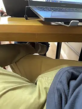 Novinho Pauzudo 18cm online show from 02.10.26