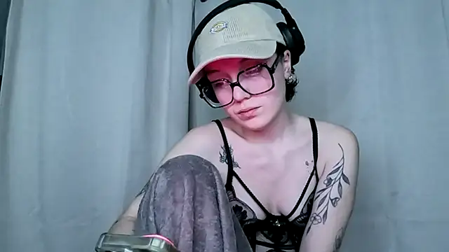 Snapshot of ju_juliette chatting on 02.26.26 ju juliette online show from 02.26.26