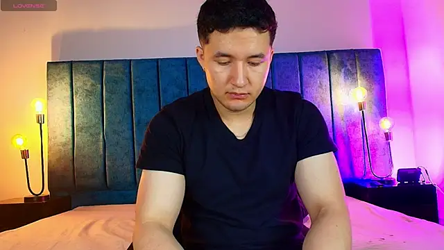 Alexander Connor online show from 04.18.26