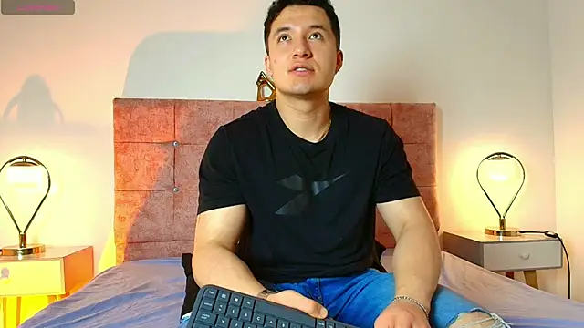 Alexander Connor online show from 04.23.26