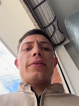 santiObrero online show from 04.24.26