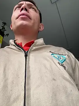 santiObrero online show from 05.13.26