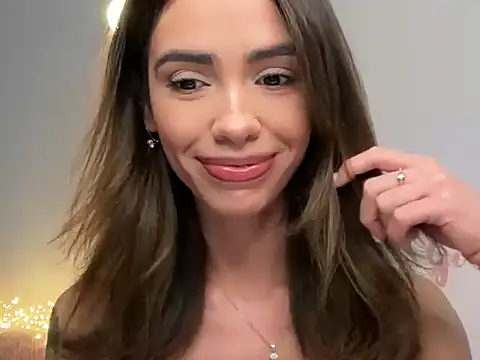 Snapshot of AyanaLys chatting on 01.18.26 AyanaLys online show from 01.18.26