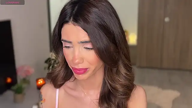 Snapshot of AyanaLys chatting on 02.15.26 AyanaLys online show from 02.15.26