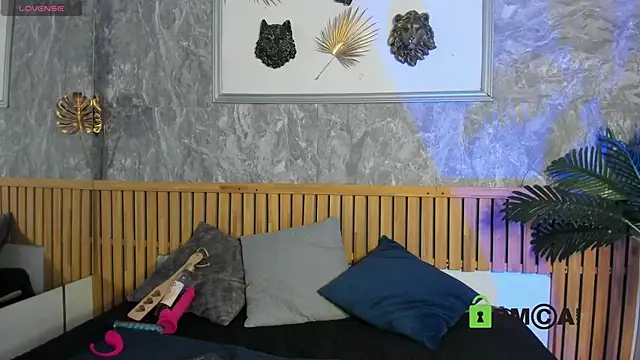 Marilyndackaria  online show from 02.17.26