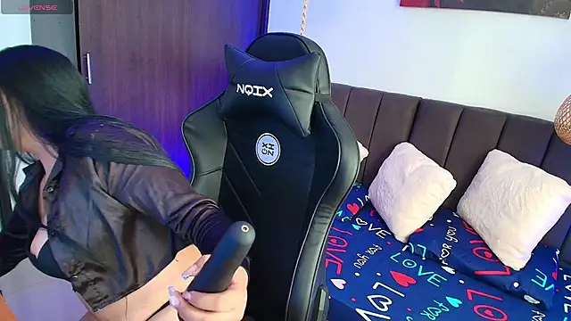 Aliz Cooper Tx online show from 03.19.26