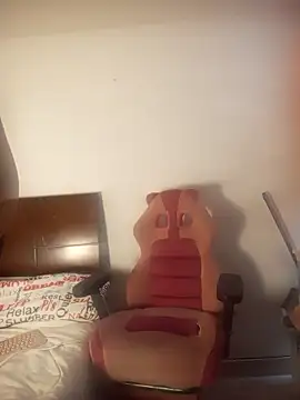 Snapshot of Elena_sweet1 chatting on 02.18.26 Elena sweet1 online show from 02.18.26