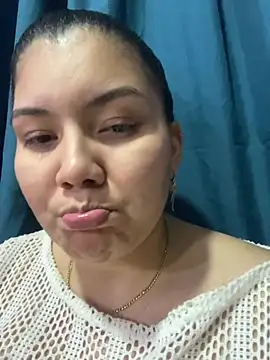 Helena-Paola online show from 03.13.26