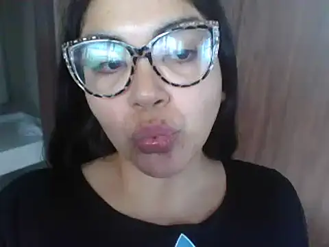 ladystichita online show from 06.21.26