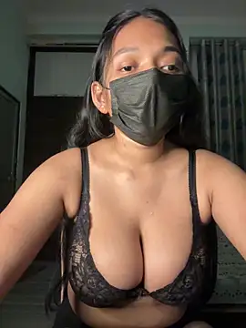RadhikaHotty online show from 03.23.26