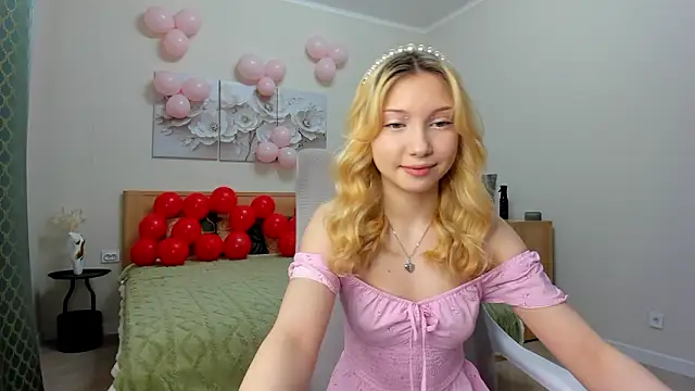 Snapshot of sweet_bl0nde chatting on 02.14.26 sweet bl0nde online show from 02.14.26