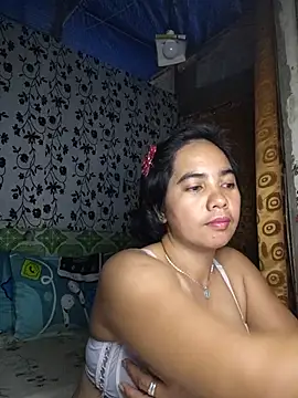 Snapshot of LoveSammantha24xxx chatting on 05.19.26 LoveSammantha24xxx online show from 05.19.26