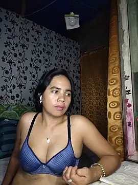 Snapshot of LoveSammantha24xxx chatting on 05.29.26 LoveSammantha24xxx online show from 05.29.26