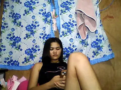 PinaySkinnyJust18 online show from 06.02.26