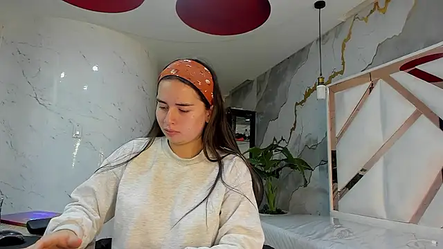 Qetsyah tf online show from 02.02.26