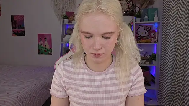 Mia WaterFall online show from 05.16.26