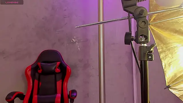 isabella nowa online show from 03.20.26