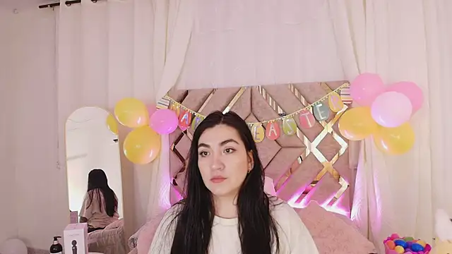 KathiaJenner online show from 03.31.26