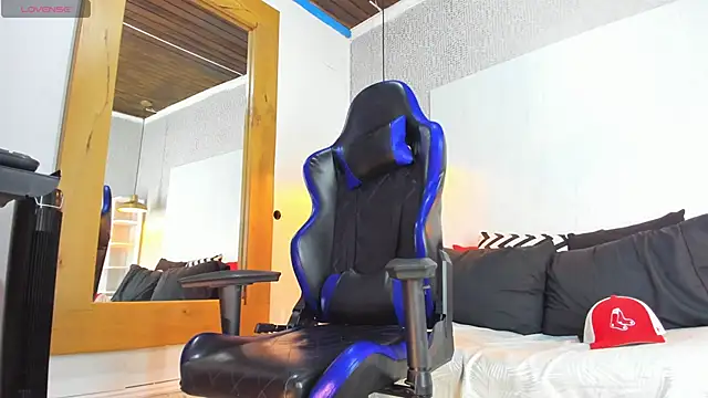 Dusan Grey77 online show from 02.13.26