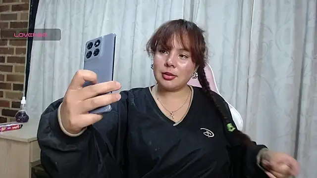 Snapshot of HannaRose- chatting on 03.03.26 HannaRose- online show from 03.03.26