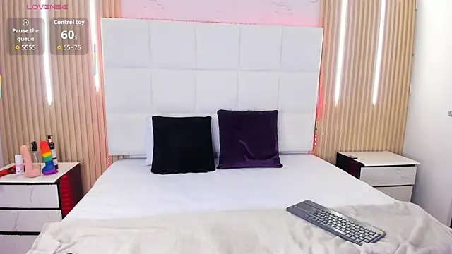 abril snow online show from 02.25.26