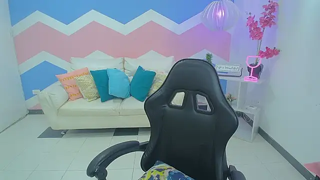 mayli marie online show from 03.17.26