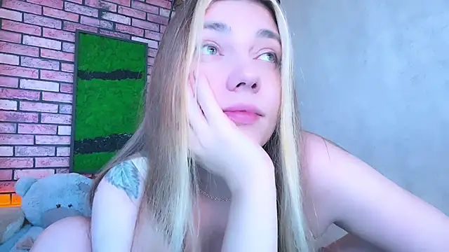 Snapshot of Eva_StarXXXX chatting on 02.21.25 Eva StarXXXX online show from 02.21.25