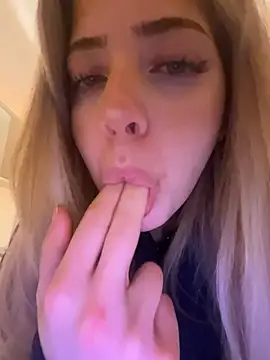 MelliMoon online show from 02.16.26