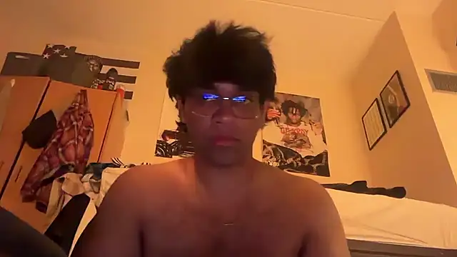 Snapshot of royboy213 chatting on 01.17.26 royboy213 online show from 01.17.26