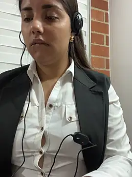 A-uroora online show from 02.13.26