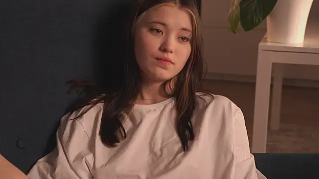 Snapshot of EleniRoeber chatting on 02.17.26 EleniRoeber online show from 02.17.26