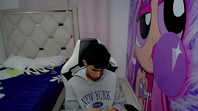 Akyra latinn online show from 02.02.26