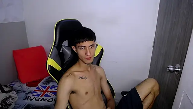 Akyra latinn online show from 02.23.26