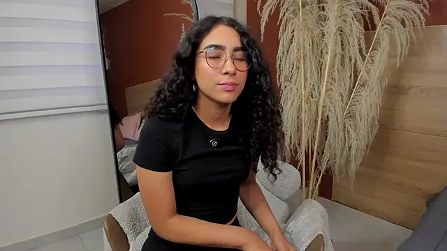 scarlett25   online show from 04.17.26