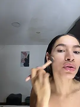 JuliaaVega online show from 07.27.26