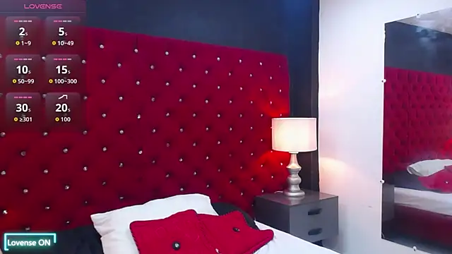 Logan Woods online show from 02.08.26