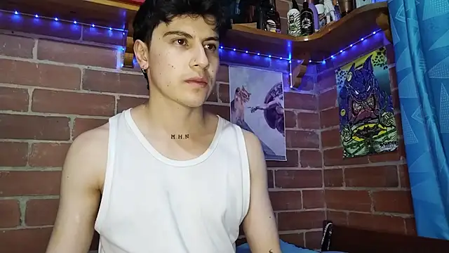 Snapshot of PaulDamico chatting on 03.10.26 PaulDamico online show from 03.10.26