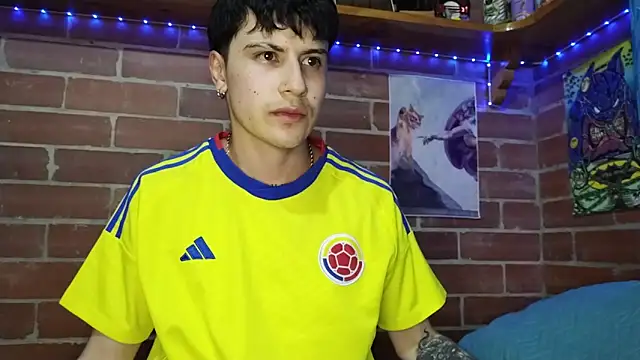 Snapshot of PaulDamico chatting on 03.26.26 PaulDamico online show from 03.26.26