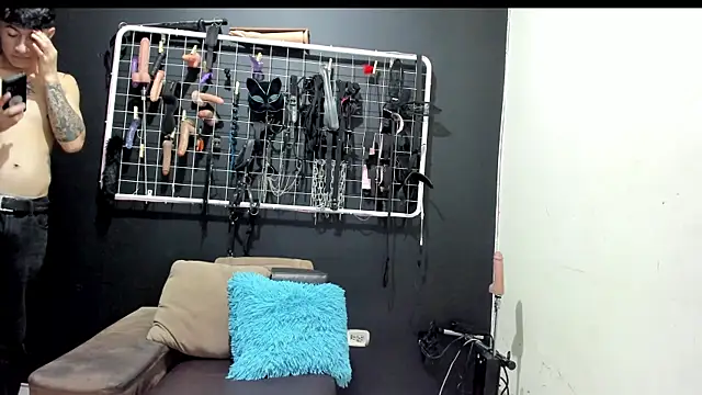 Slave Melany bdsm online show from 05.21.26