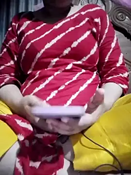 Snapshot of maisamim2 chatting on 05.14.26 maisamim2 online show from 05.14.26